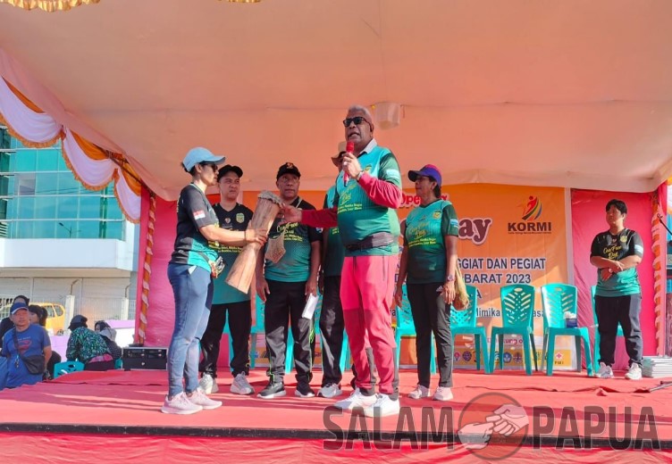 Wakil Bupati Johannes Rettob Membuka 'Car Free Day' Di Timika, Akan Digelar Setiap Hari Sabtu