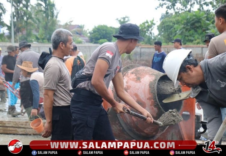 Wujud Kepedulian Polri Kepada Masyarakat, Satgas Ops Damai Cartenz Bangun Akses Jalan Dan Bersihkan TPU SP2 Mimika