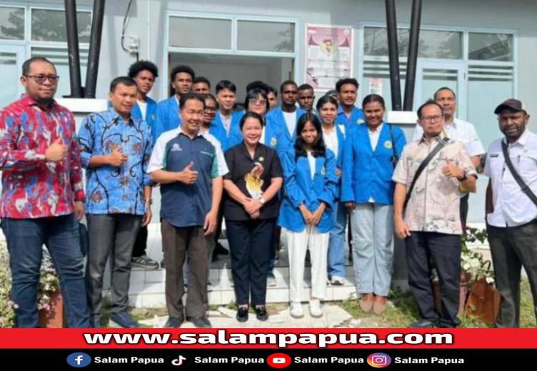 15 Mahasiswa STMIK Nabire Terima KIP Kuliah