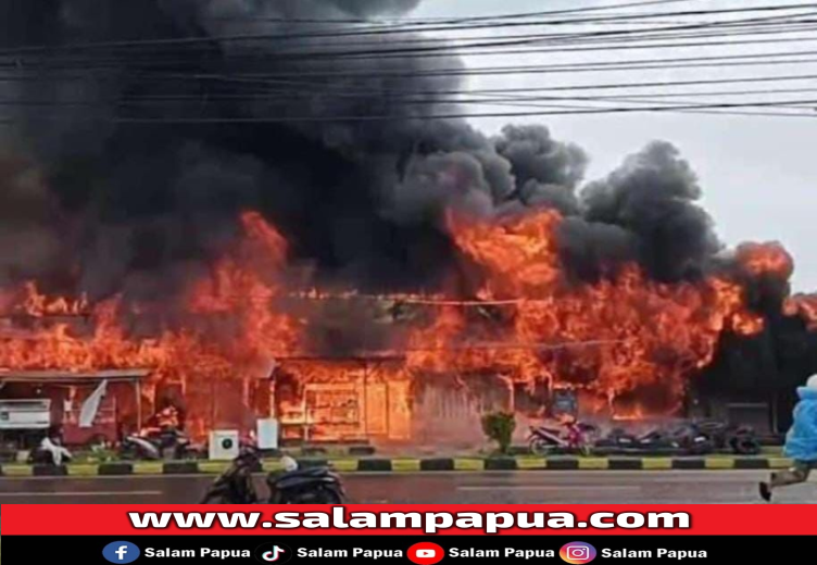 Sejumlah Tempat Usaha Di Depan Lapangan Jayanti Timika Dilahap Api, Penyebab Belum Diketahui