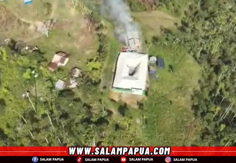 KKB Bakar Bangunan Puskesmas Dan Rumah Dinas Nakes Di Pegunungan Bintang