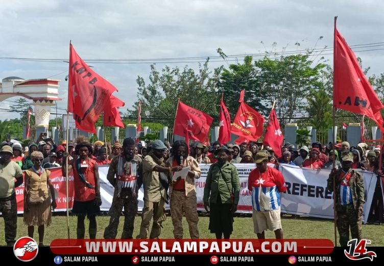 Bendera KNPB Berkibar Di Mimika, Massa Tuntut Penarikan Militer Dan Papua Merdeka