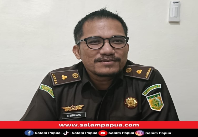 Kejari Mimika Berikan Penerangan Hukum Bagi Masyarakat Lewat Radio
