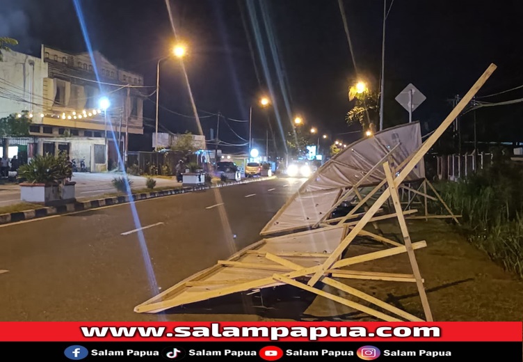 Warga Keluhkan Spanduk Cakada Berjatuhan Di Jalan Belibis Timika