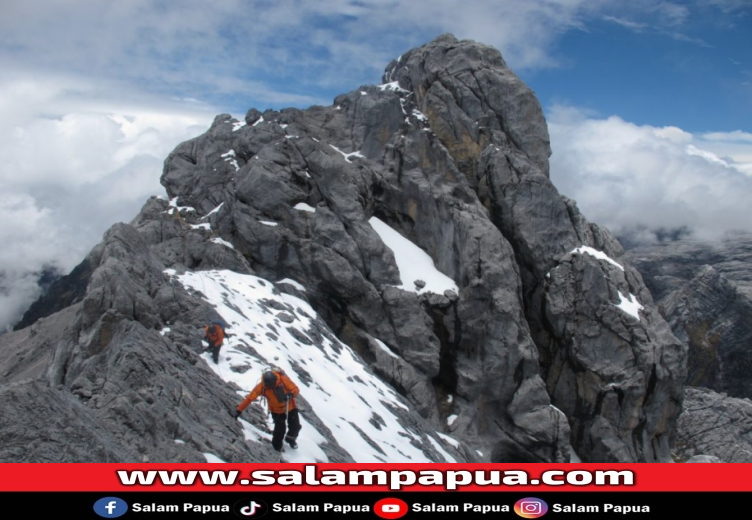 5 Fakta Menarik Carstensz Pyramid, Gunung Tertinggi Di Indonesia