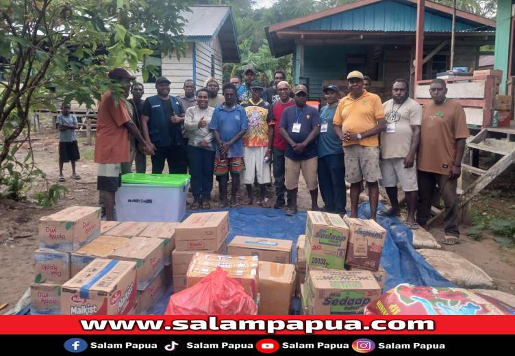 YPMAK Beri Bantuan Pada Peresmian Gereja Katolik Santo Stefanus Kampung Aikawaipuka