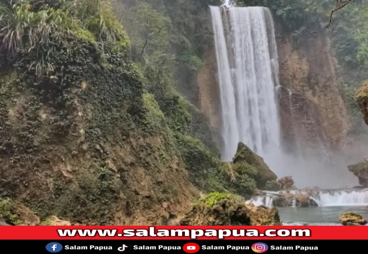 Indahnya Pesona Air Terjun Karawawi Di Papua Barat