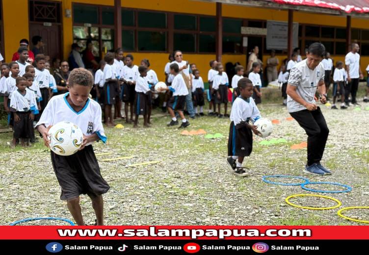 Siswa-Siswi SD Tipuka Dan Ayuka Antusias Ikuti Promosi Kesehatan Dan Coaching Clinic Dari PTFI