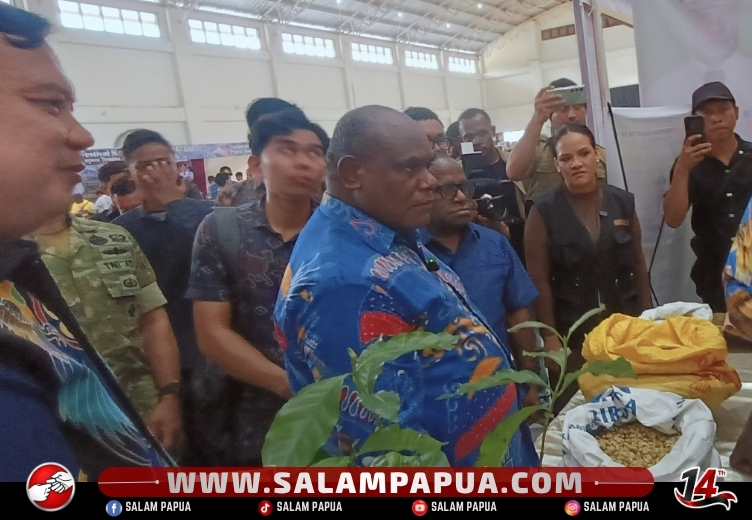 Buka Festival Kopi Papua Tengah, Gubernur Meki Nawipa Tekankan Bantuan Kepada Petani Harus Sesuai Kebutuhan