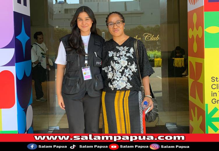 Elfrida Manurung Natkime bersama EO Indonesia Net-Zero Summit (INZS) 2025, Abelia Jasmine Bait, Sabtu (26/7/2025), di The Ballroom, Djakarta Theatre, Jakarta  Abelia Jasmine Bait (Dokumen Pribadi Elfrida Manurung Natkime)