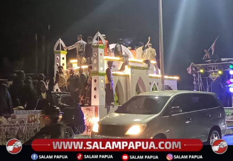 Puluhan Kendaraan Hias Meriahkan Pawai Takbiran Idul Fitri 1447 H Di Mimika