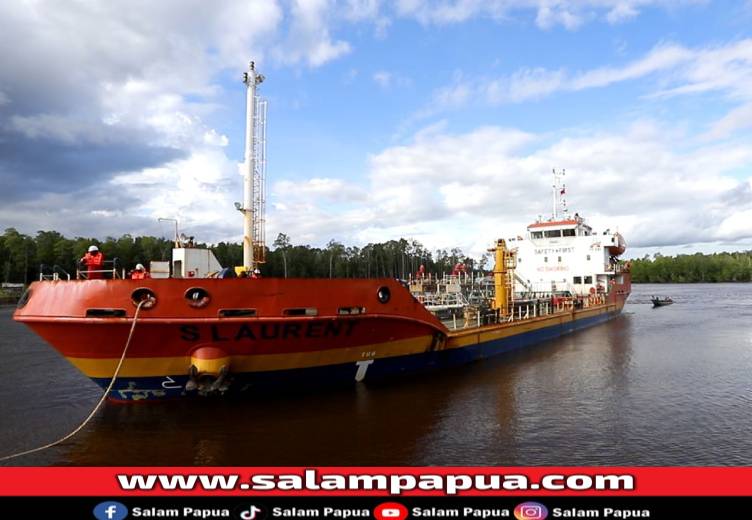 Bantu Nelayan Di Halmahera Selatan Melaut, Pertamina Antar Energi Sampai Ke Pulau Obi