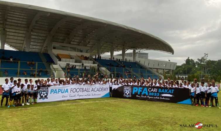 PFA CARI BAKAT SEPAKBOLA PUTRA PAPUA DI MIMIKA, 23 DARI 120 ANAK LOLOS SELEKSI HARI PERTAMA