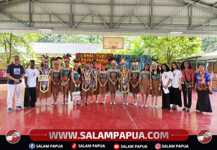 SMP YPPK Santo Bernardus Juara Lomba Tari Kreasi Papua Di YPJ Kuala Kencana