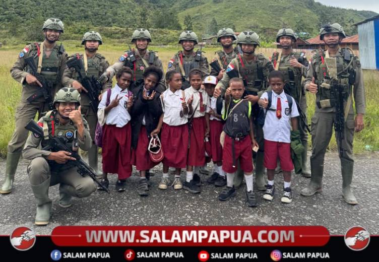 Patroli Humanis Satgas Ops Damai Cartenz Di Oksibil Disambut Hangat Warga