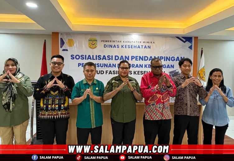 Foto bersama usai pembukaan kegiatan (salampapua.com/Evita)
